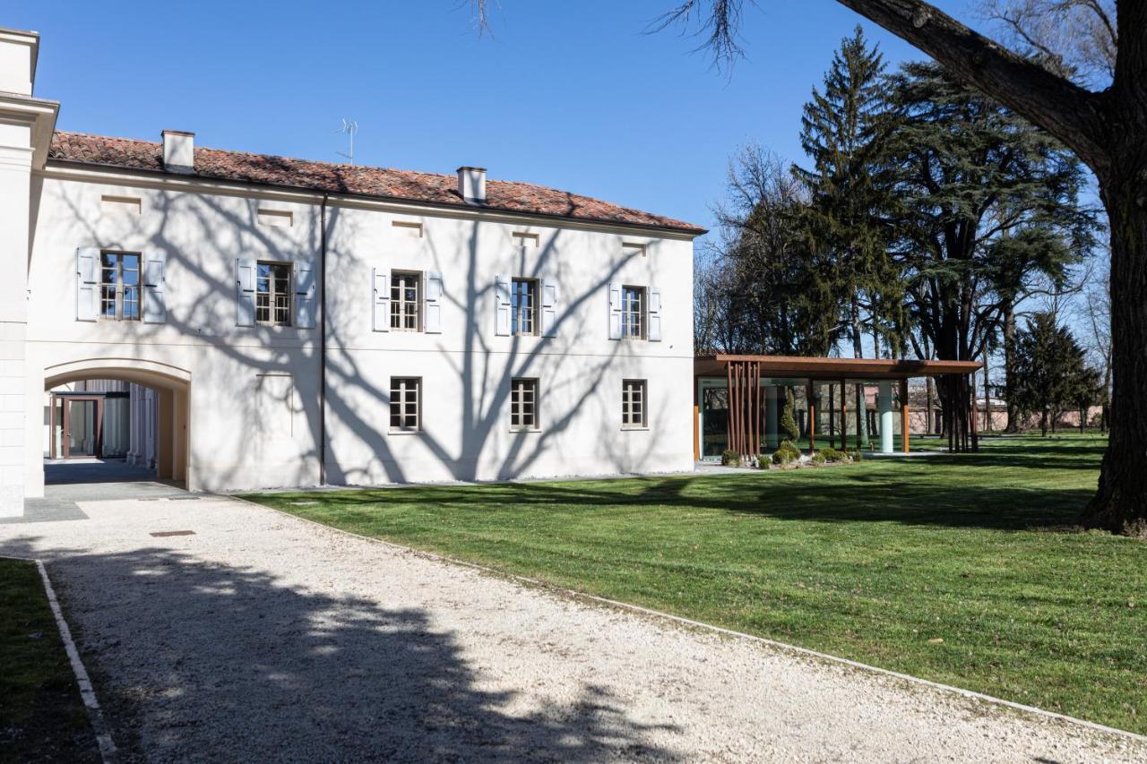 Villa Cantoni Marca Сабионета Екстериор снимка