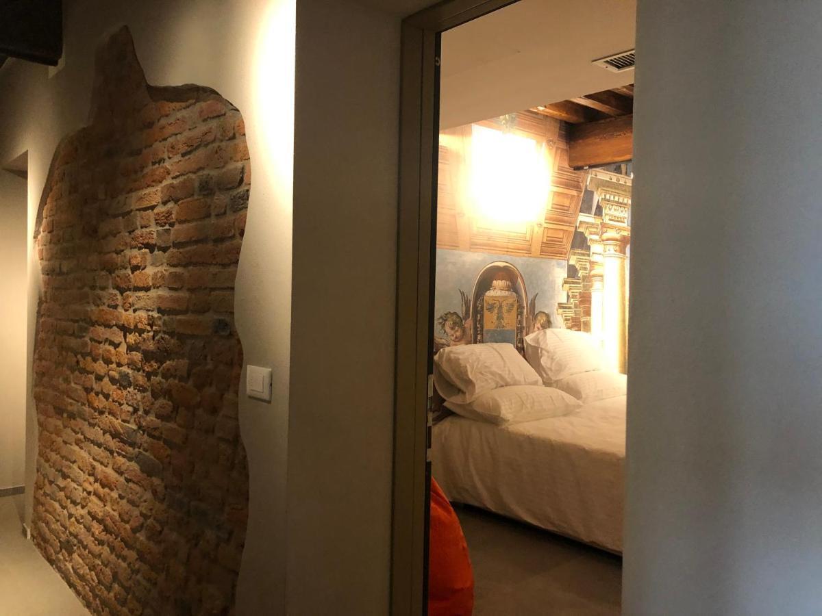 Villa Cantoni Marca Сабионета Екстериор снимка